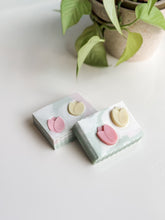 Load image into Gallery viewer, tulip fields soap | may soap of the month
