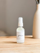 Load image into Gallery viewer, gilded pear room + linen spray | fresh pear, citrus & cardamom