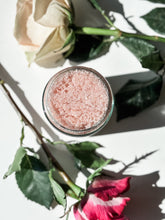 Load image into Gallery viewer, vanilla rose bath soak | rose clay & vanilla