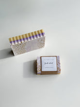 Load image into Gallery viewer, fresh start soap | lemon &amp; lavender
