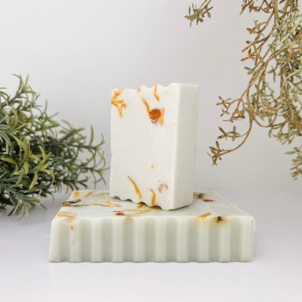 secret garden soap | lemongrass & sandalwood