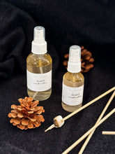 Load image into Gallery viewer, toasted marshmallow room + linen spray | vanilla + vetiver
