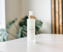 Load image into Gallery viewer, lilac spritz room + linen spray | the spring collection
